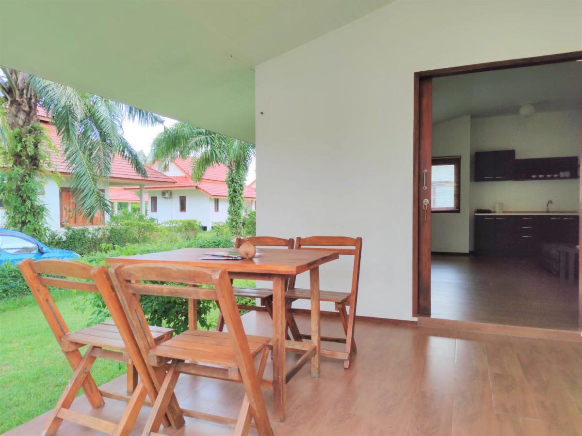 Armonia Village Resort And Spa Chumphon Ngoại thất bức ảnh