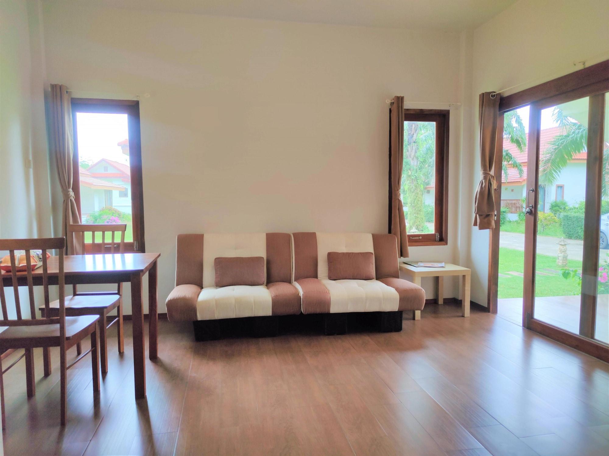 Armonia Village Resort And Spa Chumphon Ngoại thất bức ảnh