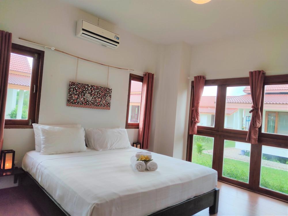 Armonia Village Resort And Spa Chumphon Ngoại thất bức ảnh