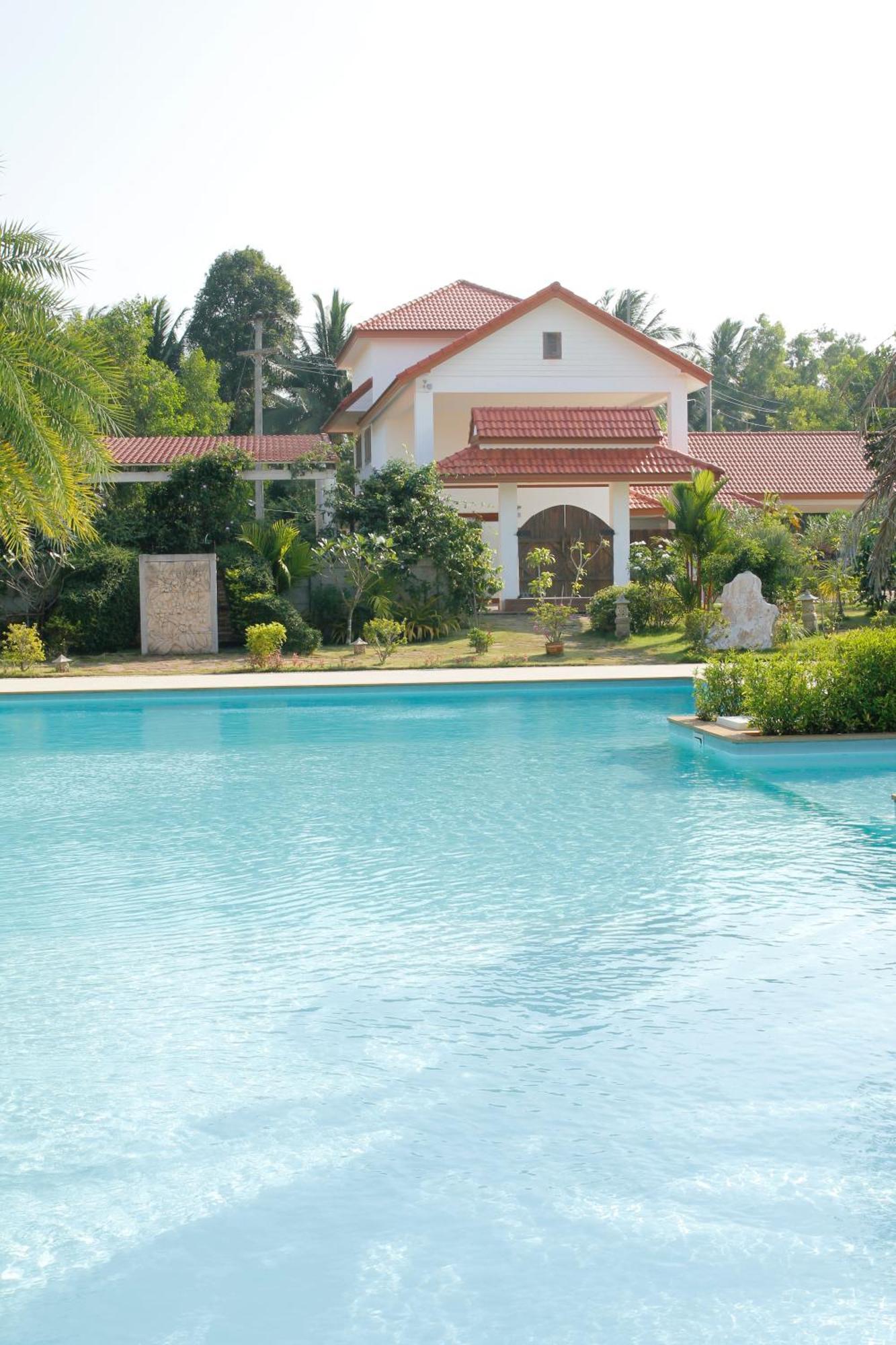 Armonia Village Resort And Spa Chumphon Ngoại thất bức ảnh