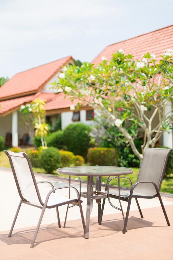 Armonia Village Resort And Spa Chumphon Ngoại thất bức ảnh