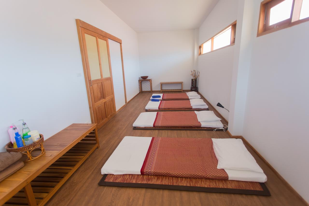 Armonia Village Resort And Spa Chumphon Ngoại thất bức ảnh